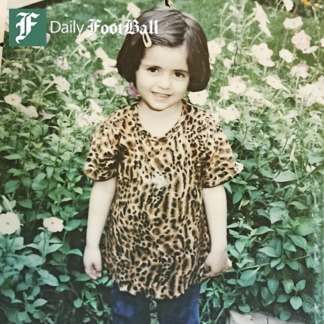 عکس کودکی مهسا امینی که مادرش منتشر کرد عکس کودکی مهسا امینی که مادرش منتشر کرد | دیلی فوتبال