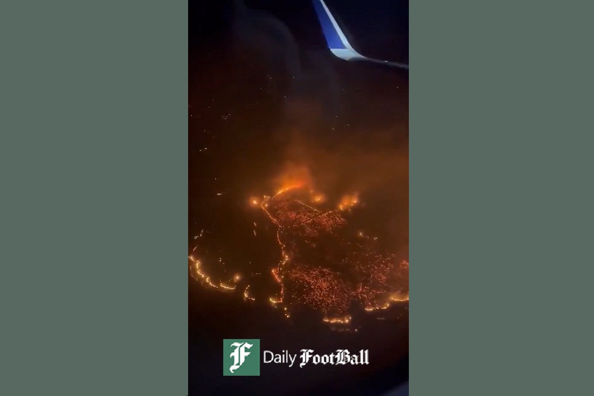 فیلم| تصاویر آخرالزمانی از آتش سوزی های مرگبار در آمریکا فیلم| تصاویر آخرالزمانی از آتش سوزی های مرگبار در آمریکا | دیلی فوتبال