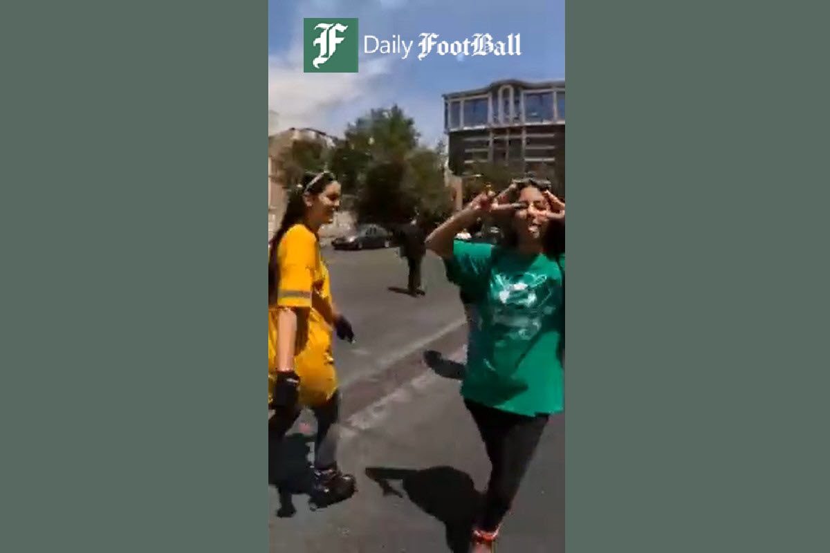 فیلم| هنجارشکنی سازمان یافته پسران و دختران بی حجاب به بهانه اسکیت سواری فیلم| هنجارشکنی سازمان یافته پسران و دختران بی حجاب به بهانه اسکیت سواری | دیلی فوتبال