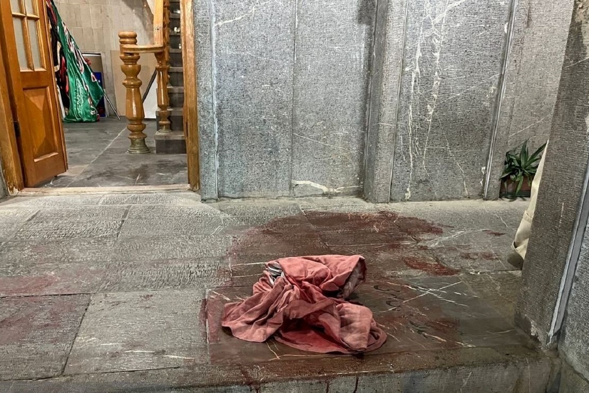 فیلم| شعار زن زندگی آزادی در شاهچراغ فیلم| شعار زن زندگی آزادی در شاهچراغ | دیلی فوتبال