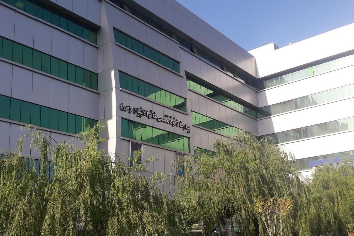 فیلم| اتفاقی غم بار در بیمارستان خاتم الانبیا (ص)؛ این است رسم مسلمانی؟ فیلم| اتفاقی غم بار در بیمارستان خاتم الانبیا (ص)؛ این است رسم مسلمانی؟ | دیلی فوتبال