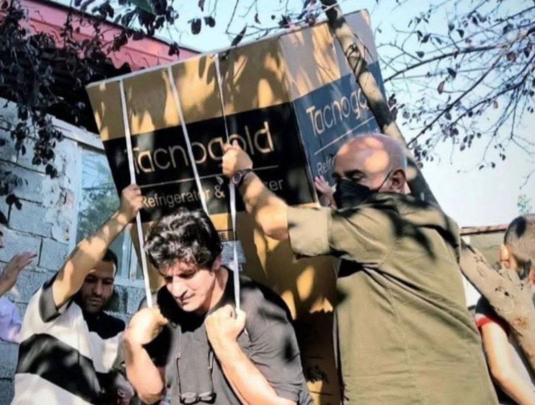 عکس| کمک های رسول خادم به سیل زدگان آستارا | دیلی فوتبال