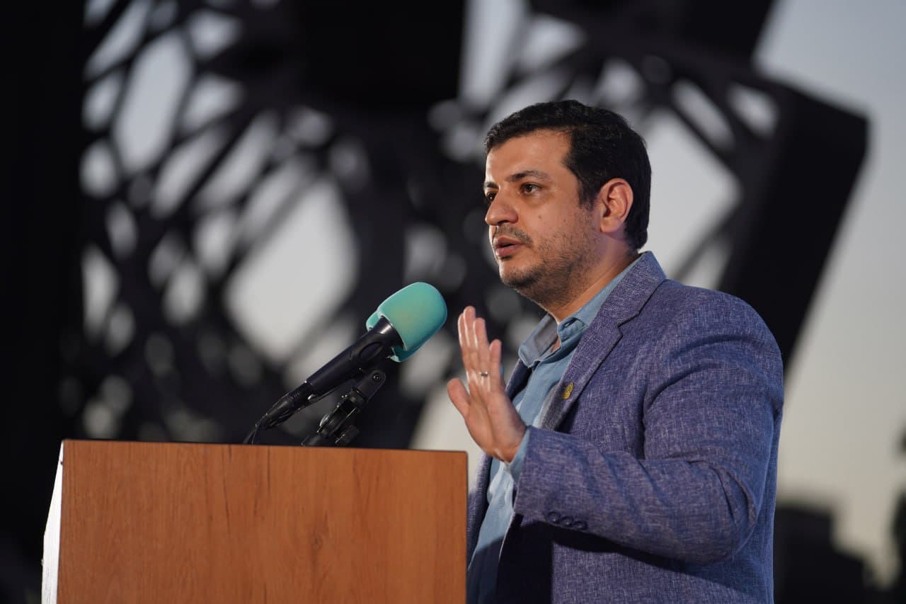 عکس| تیکه سنگین رائفی پور به همسر رئیسی با چاشنی بی تی اس عکس| تیکه سنگین رائفی پور به همسر رئیسی با چاشنی بی تی اس | دیلی فوتبال