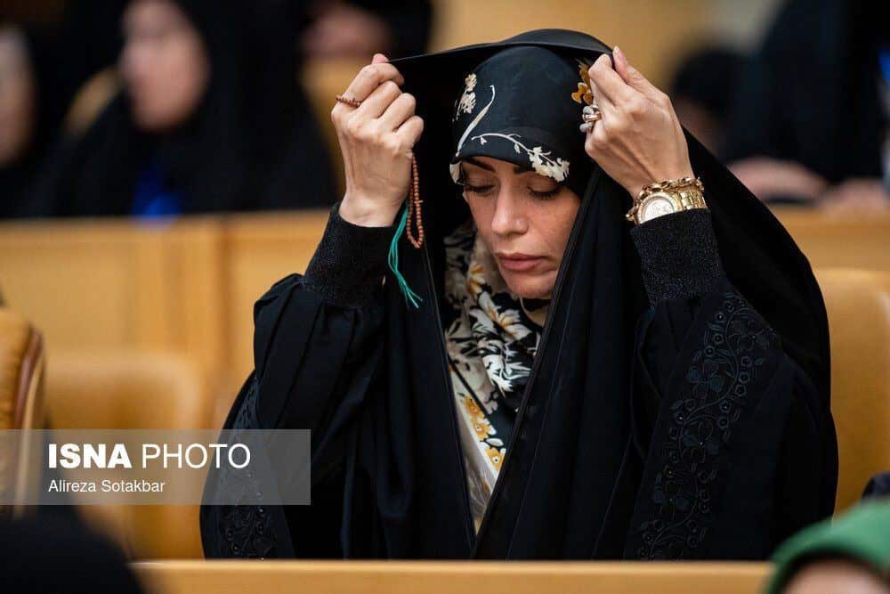 عکس| جدیدترین تصویر از الهام چرخنده با ساعت طلا عکس| جدیدترین تصویر از الهام چرخنده با ساعت طلا | دیلی فوتبال