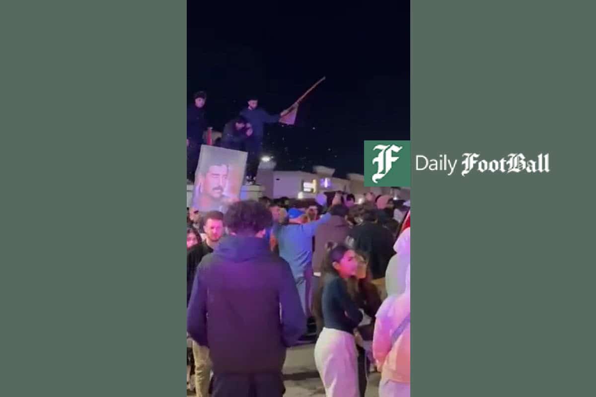 فیلم| جشن فلسطینی ها با عکس صدام | دیلی فوتبال