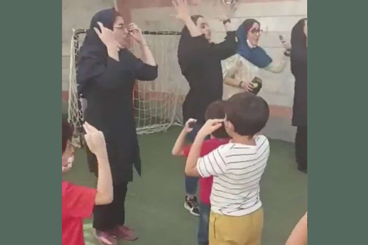 فیلم| قانون شکنی در مدارس غیرانتفاعی فیلم| قانون شکنی در مدارس غیرانتفاعی | دیلی فوتبال