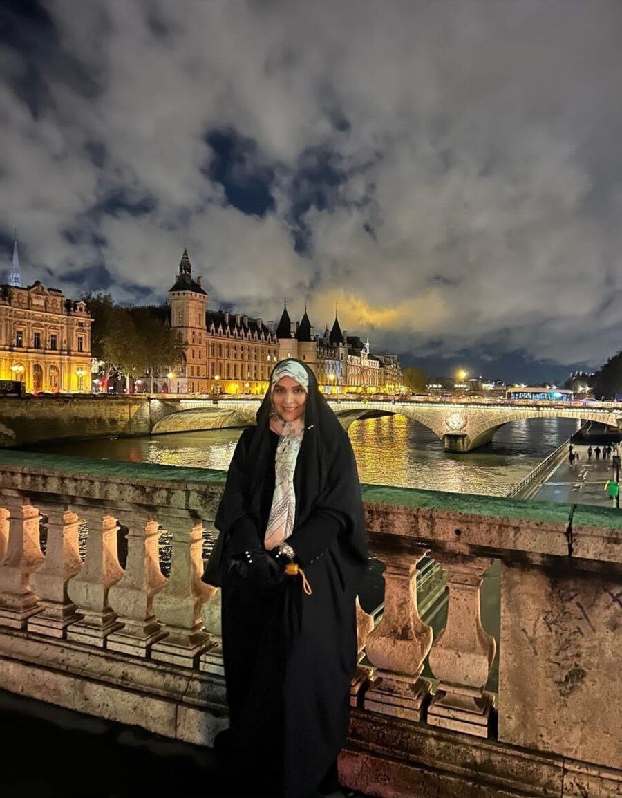عکس| حجاب مجری زن معروف تلویزیون در پاریس عکس| حجاب مجری زن معروف تلویزیون در پاریس | دیلی فوتبال
