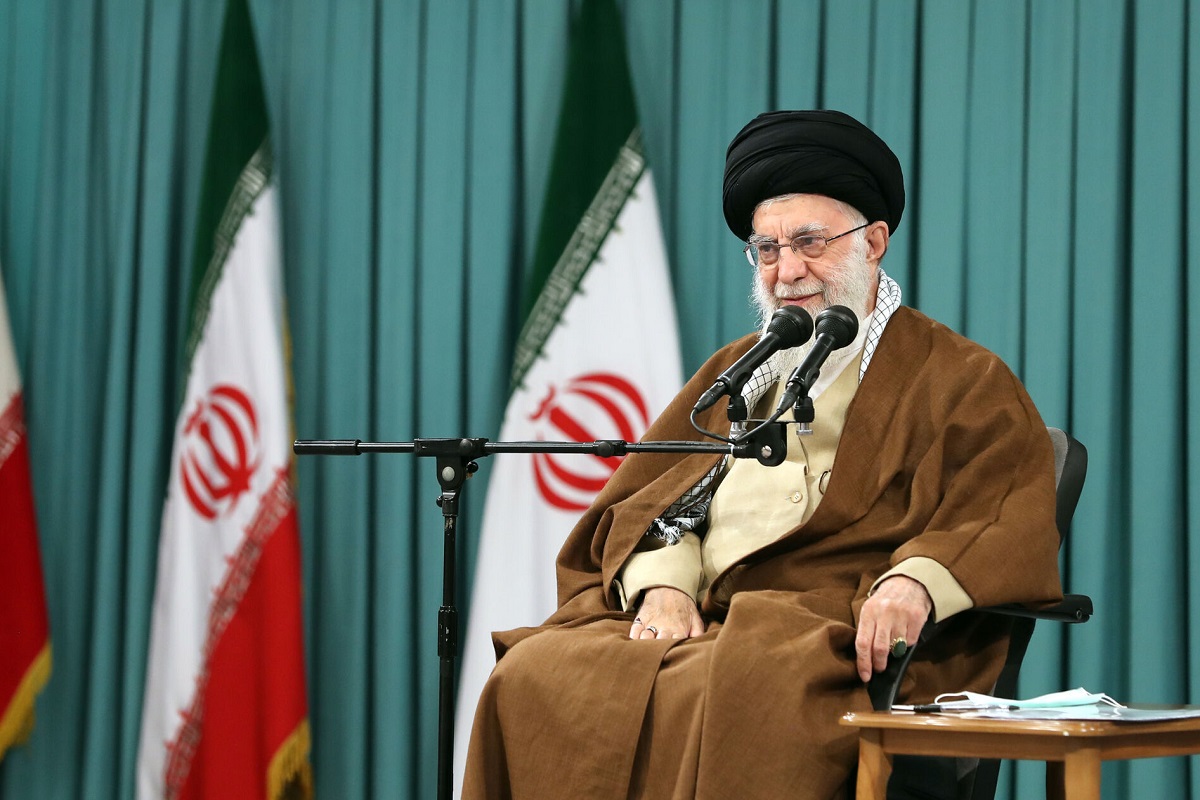 فیلم| تنها تاجگذاری مورد تایید رهبر انقلاب فیلم| تنها تاجگذاری مورد تایید رهبر انقلاب | دیلی فوتبال