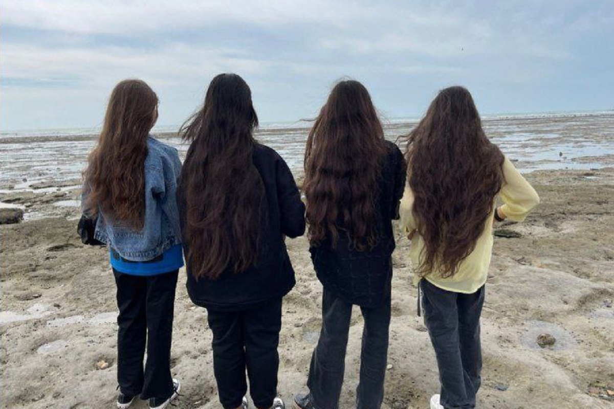 عکس| هنجارشکنی معلم بلاگرها با ترغیب به کشف حجاب؛ در آموزش و پرورش چه خبر است؟ | دیلی فوتبال