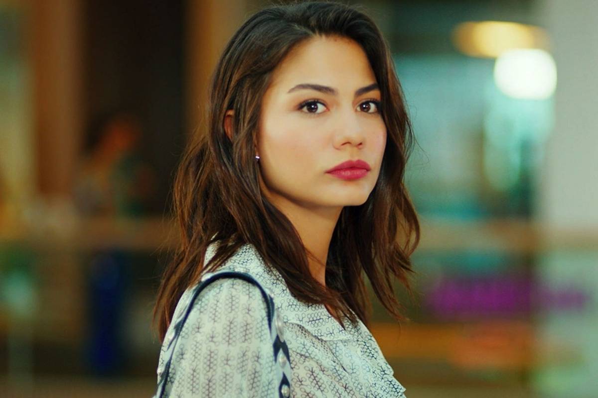 فیلم| تمرین دمت اوزدمیر برای یادگیری آهنگ به زبان فارسی فیلم| تمرین دمت اوزدمیر برای یادگیری آهنگ به زبان فارسی | دیلی فوتبال