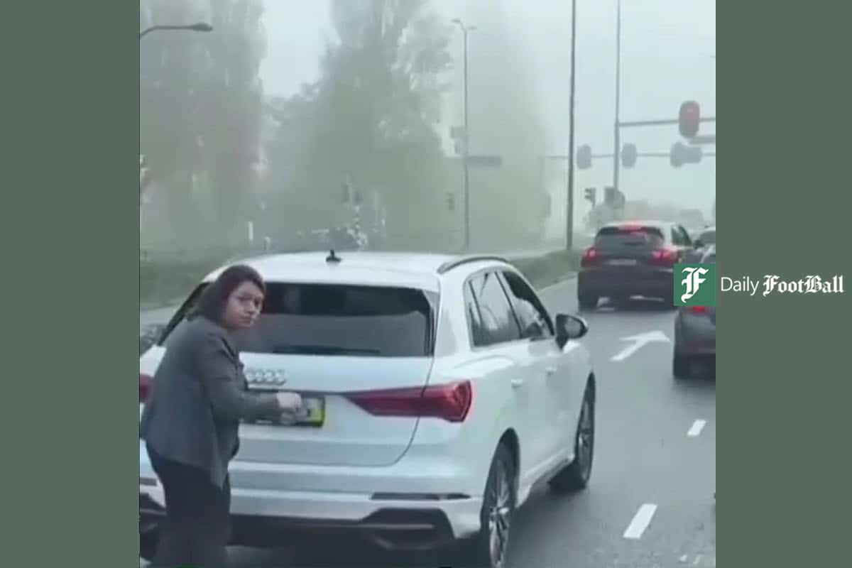 فیلم| تقلید عجیب آلمانی ها از ایرانی ها برای فرار از جریمه! فیلم| تقلید عجیب آلمانی ها از ایرانی ها برای فرار از جریمه! | دیلی فوتبال