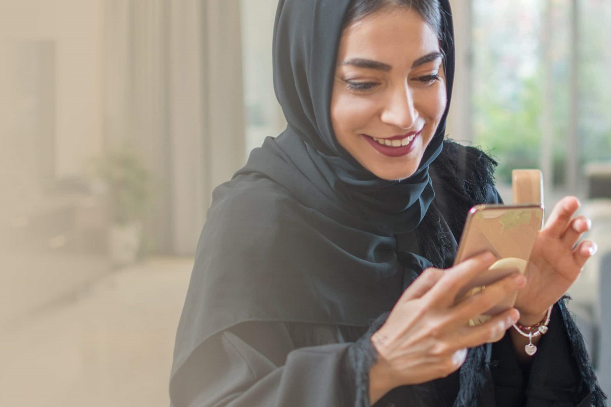 عکس| فقط در ایران حجاب اجباری است؟ | دیلی فوتبال