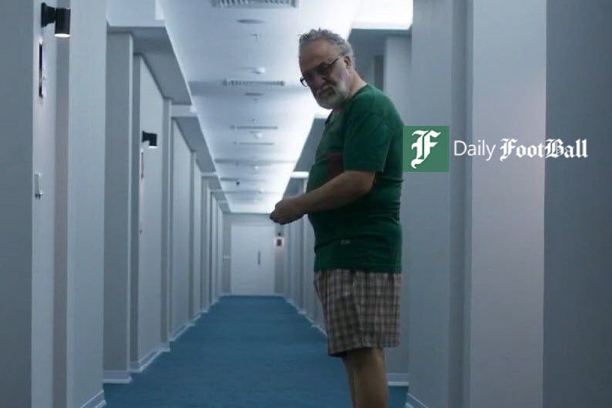 عکس| جریمه بی حجابی در انتظار رضا عطاران؟ | دیلی فوتبال