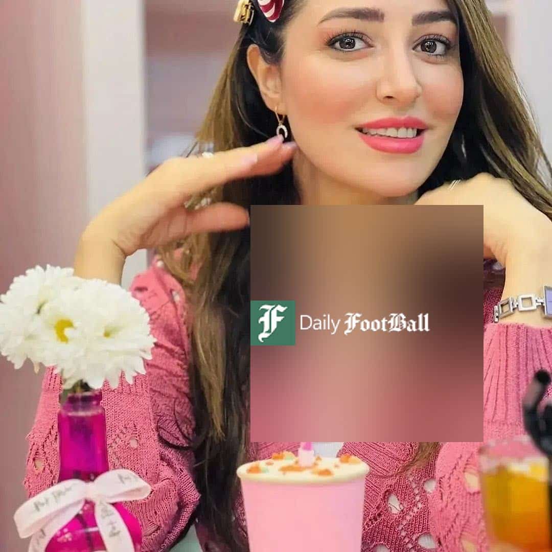 عکس| تغییر پوشش عجیب مجری چادری تلویزیون | دیلی فوتبال