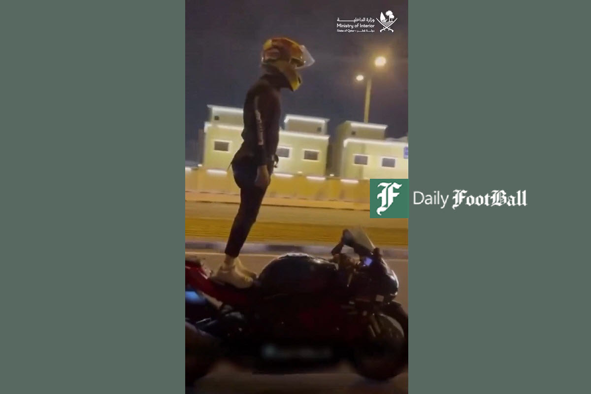 فیلم| نحوه برخورد با موتورسوار متخلف در قطر؛ اگر ایران بود… فیلم| نحوه برخورد با موتورسوار متخلف در قطر؛ اگر ایران بود… | دیلی فوتبال