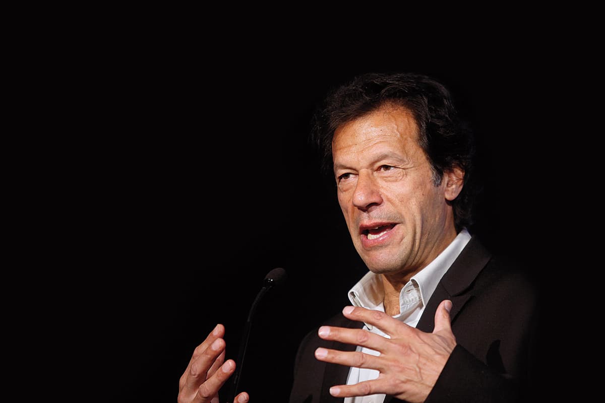 فیلم| تعجب عمران خان از پیشرفت شهر تهران فیلم| تعجب عمران خان از پیشرفت شهر تهران | دیلی فوتبال