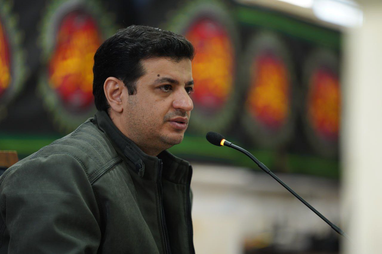 عکس| اعتراض رائفی پور به ارزانی بنزین عکس| اعتراض رائفی پور به ارزانی بنزین | دیلی فوتبال