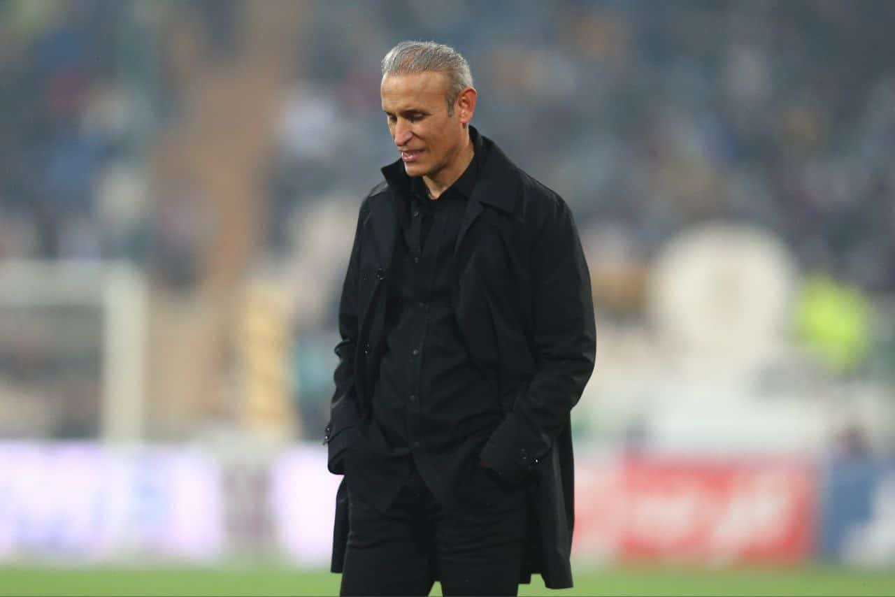 عکس| اثبات سیاه نمایی یحیی گل محمدی؛ جعل تصویر برای محبوبیت مجازی عکس| اثبات سیاه نمایی یحیی گل محمدی؛ جعل تصویر برای محبوبیت مجازی | دیلی فوتبال