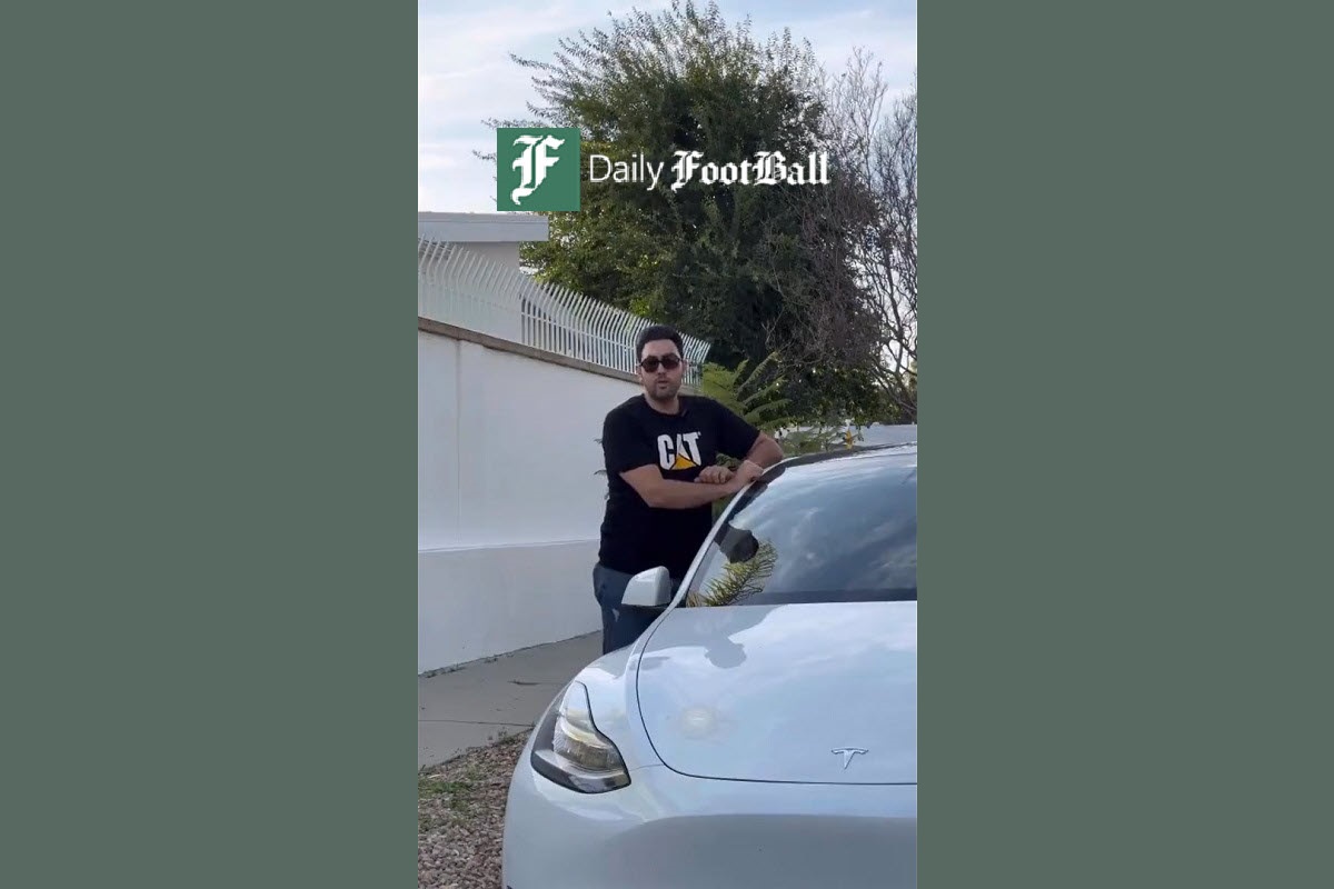 فیلم| واقعیت های زندگی در آمریکا از زبان یک ایرانی؛ ناراحتی برگرد! | دیلی فوتبال