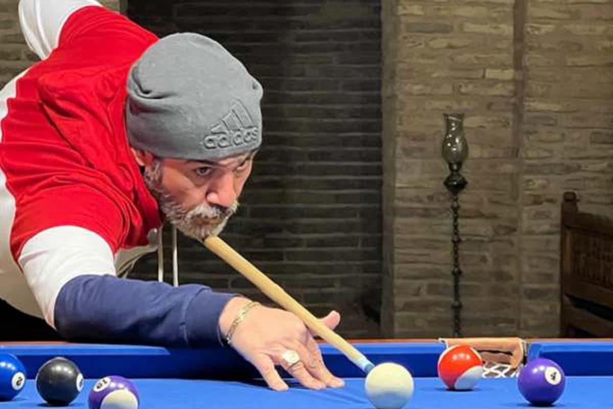 عکس| توهین بازیگر معلوم الحال به مهران غفوریان در حمایت از علی کریمی | دیلی فوتبال