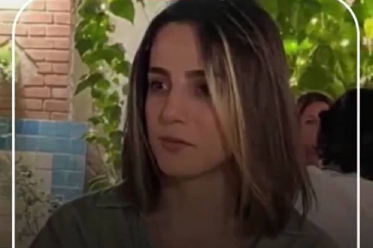 فیلم| رویا حشمتی؛ اضافه کاری در آمریکا با پیاده روی نیمه برهنه در خیابان های تهران | دیلی فوتبال