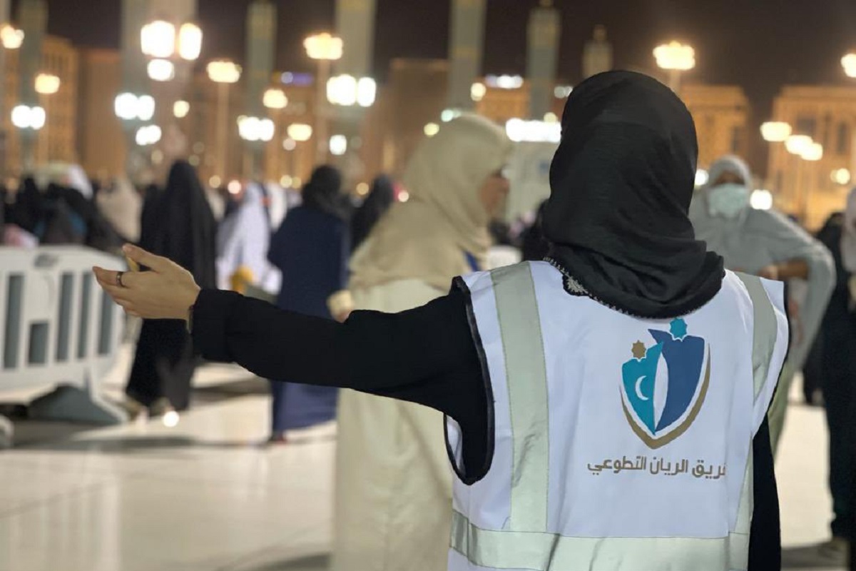 فیلم| لغو حجاب اجباری در مسجدالنبی؟ فیلم| لغو حجاب اجباری در مسجدالنبی؟ | دیلی فوتبال