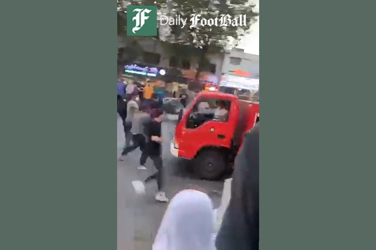 فیلم| این ها نگران کمبود تجهیزات آتش نشانی در ایران شده اند! فیلم| این ها نگران کمبود تجهیزات آتش نشانی در ایران شده اند! | دیلی فوتبال