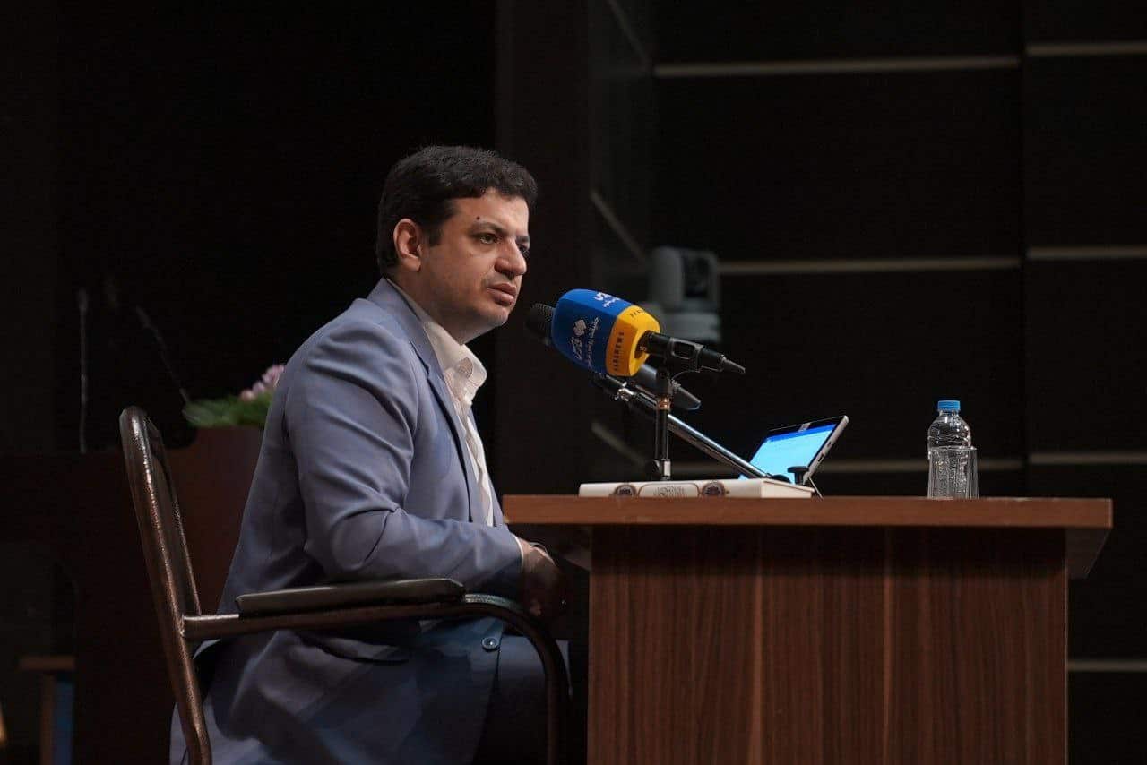 فیلم| سخنرانی جنجالی رائفی پور علیه رضاشاه صدای پهلوی چی ها را درآورد | دیلی فوتبال