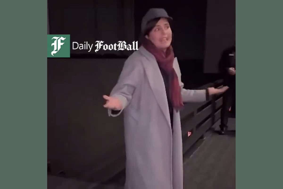 فیلم| جنجال فریادهای اعتراض آمیز الناز شاکردوست در جشنواره فجر؛ حامی اغتشاشگران طلبکار شد! | دیلی فوتبال