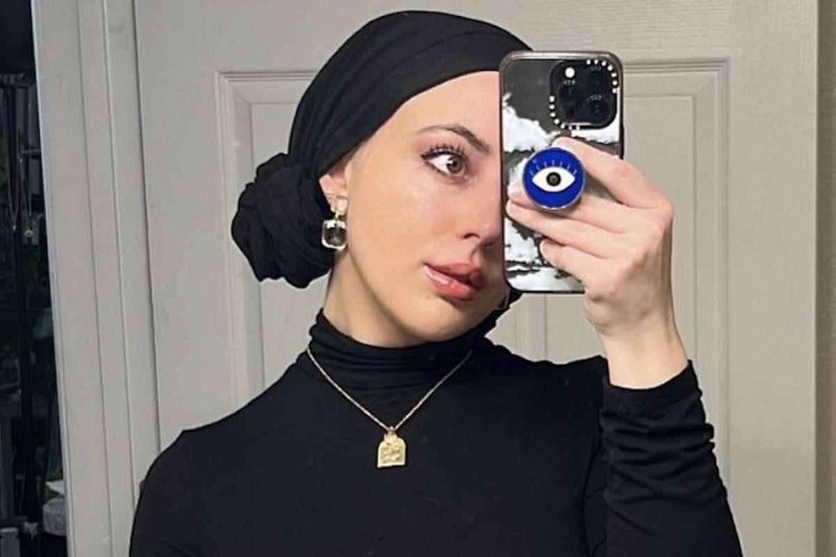 عکس| واکنش بازیگر زن به سفر ویتنی رایت به ایران عکس| واکنش بازیگر زن به سفر ویتنی رایت به ایران | دیلی فوتبال