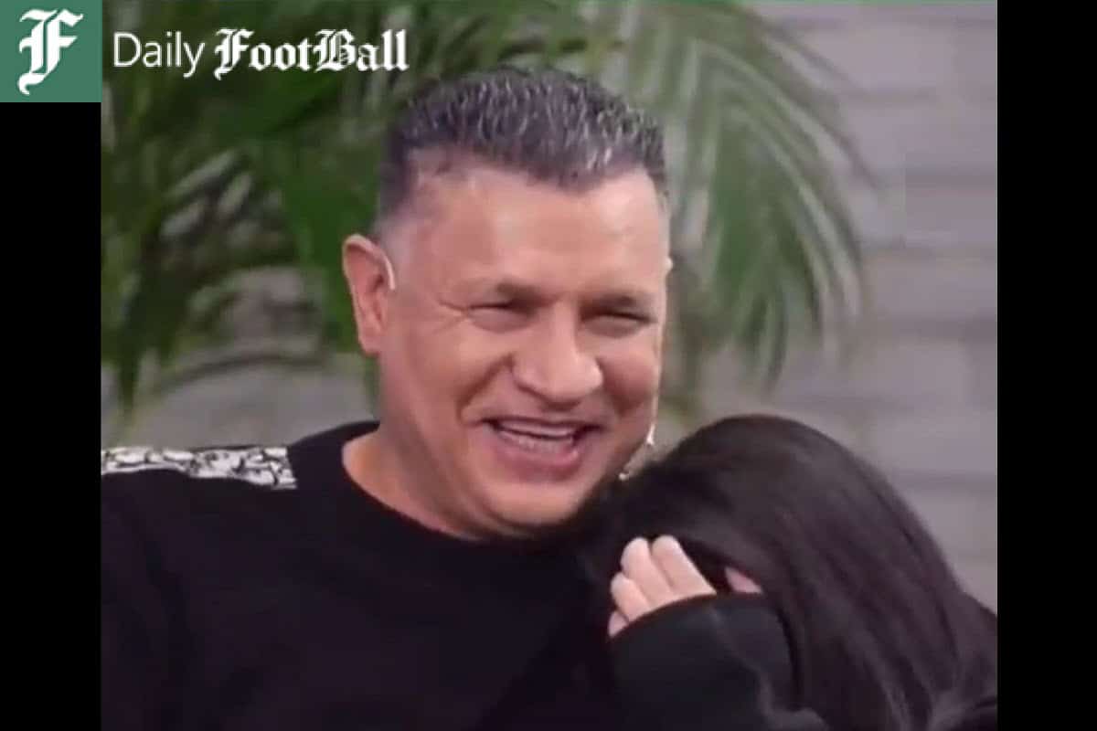 فیلم| بی حجابی دختر علی دایی در برنامه عادل فردوسی پور جنجال به پا کرد فیلم| بی حجابی دختر علی دایی در برنامه عادل فردوسی پور جنجال به پا کرد | دیلی فوتبال