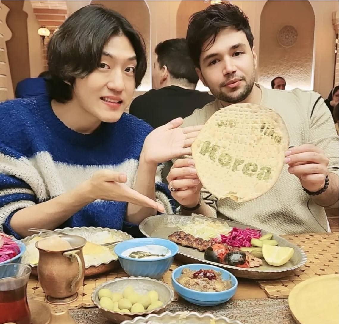 عکس| خواننده مشهور کی پاپ در تهران عکس| خواننده مشهور کی پاپ در تهران | دیلی فوتبال