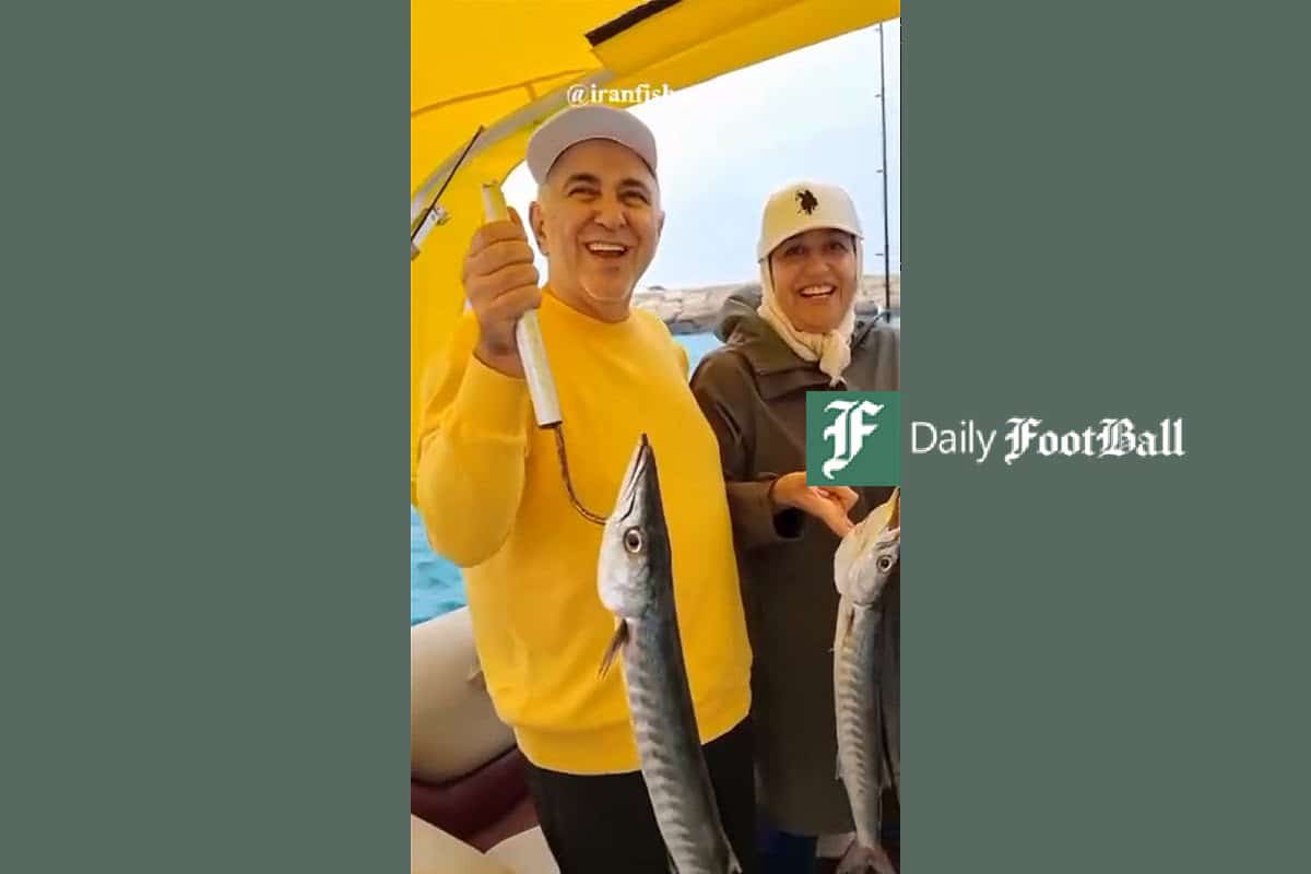 فیلم| ماهیگیری محمد جواد ظریف و همسرش در جزیره کیش | دیلی فوتبال