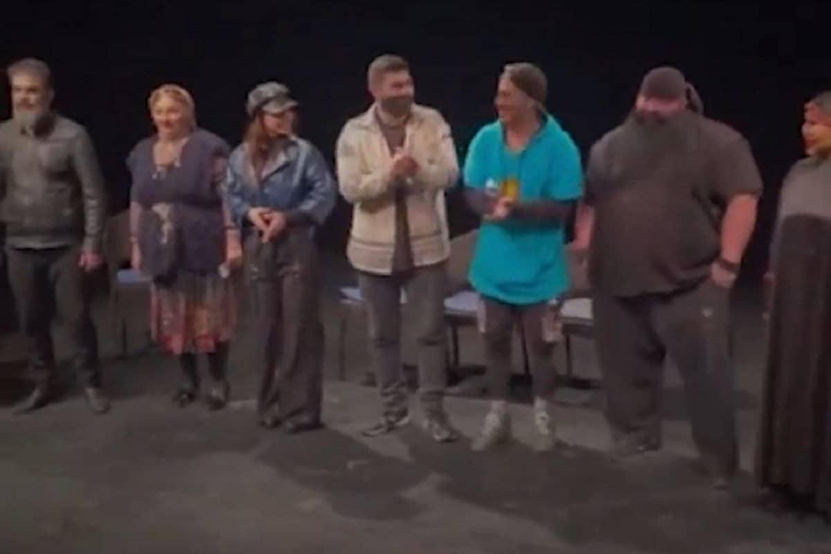 اعتراض اهالی تئاتر به حضور چهره های اینستاگرامی روی صحنه | دیلی فوتبال