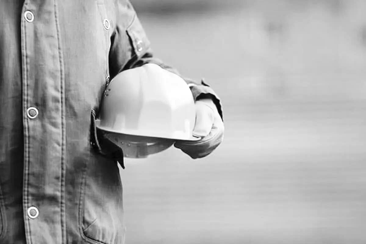 فیلم| اصلا صدای کارگران را می شنوید؟ | دیلی فوتبال