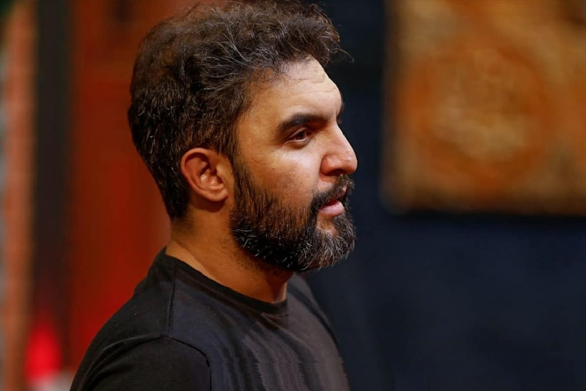 عکس| واکنش تند مداح معروف به جریمه 3 میلیون تومانی کشف حجاب | دیلی فوتبال