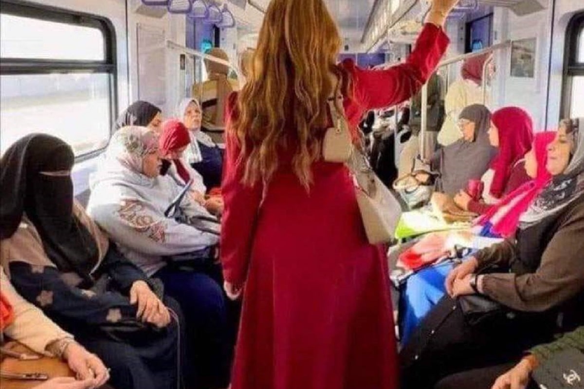 عکس| حجاب باورنکردنی زنان در متروی سوئد | دیلی فوتبال