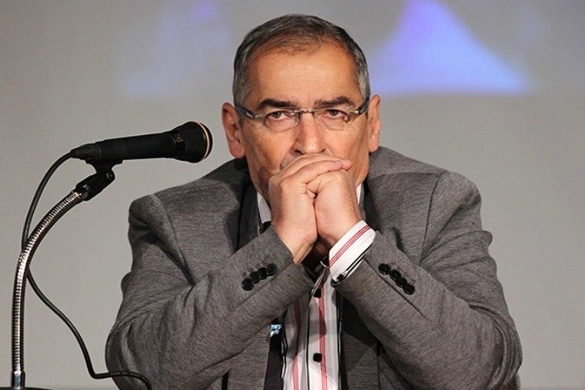 عکس| آرزوی مادر صادق زیباکلام برای نجات این چهره اصلاح طلب عکس| آرزوی مادر صادق زیباکلام برای نجات این چهره اصلاح طلب | دیلی فوتبال