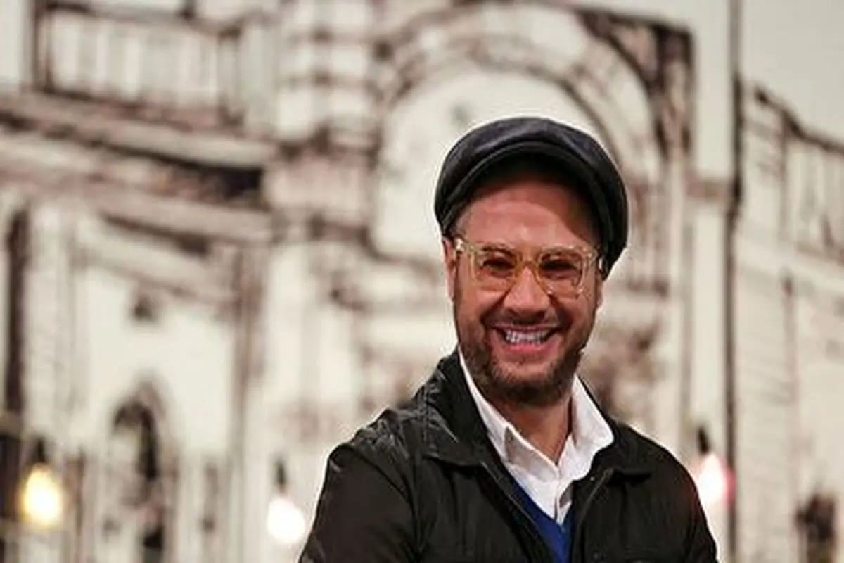 عکس| تصویری باورنکردنی از علی صادقی و دخترش عکس| تصویری باورنکردنی از علی صادقی و دخترش | دیلی فوتبال