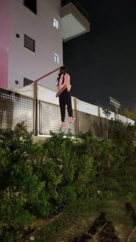 عکس| دار زدن نماد زنان ایرانی در اسرائیل | دیلی فوتبال