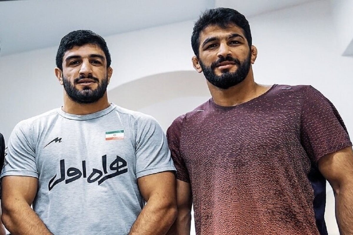 فیلم| واکنش سرمربی تیم ملی کشتی ایران به حواشی المپیکی حسن یزدانی و کامران قاسمپور فیلم| واکنش سرمربی تیم ملی کشتی ایران به حواشی المپیکی حسن یزدانی و کامران قاسمپور | دیلی فوتبال