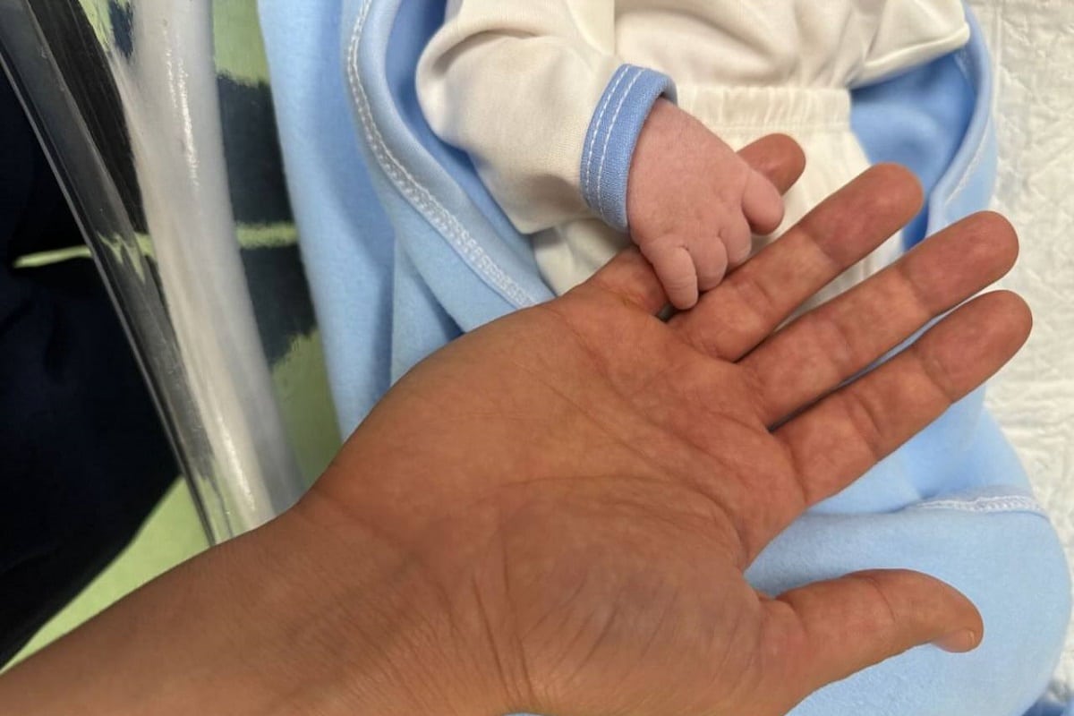 بازیکن هنجارشکن استقلال برای بار دوم پدر شد بازیکن هنجارشکن استقلال برای بار دوم پدر شد | دیلی فوتبال