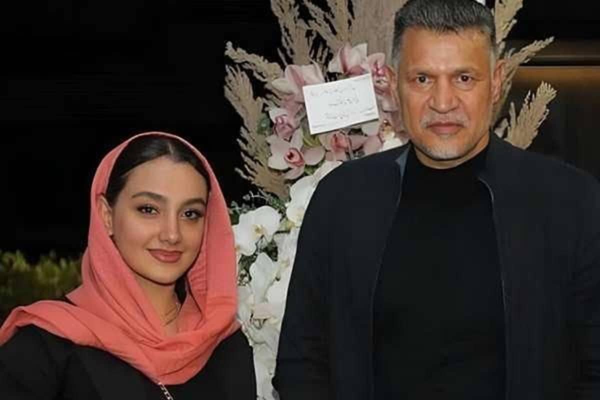 عکس| جنجال مدال اهدایی یک دختر به علی دایی | دیلی فوتبال