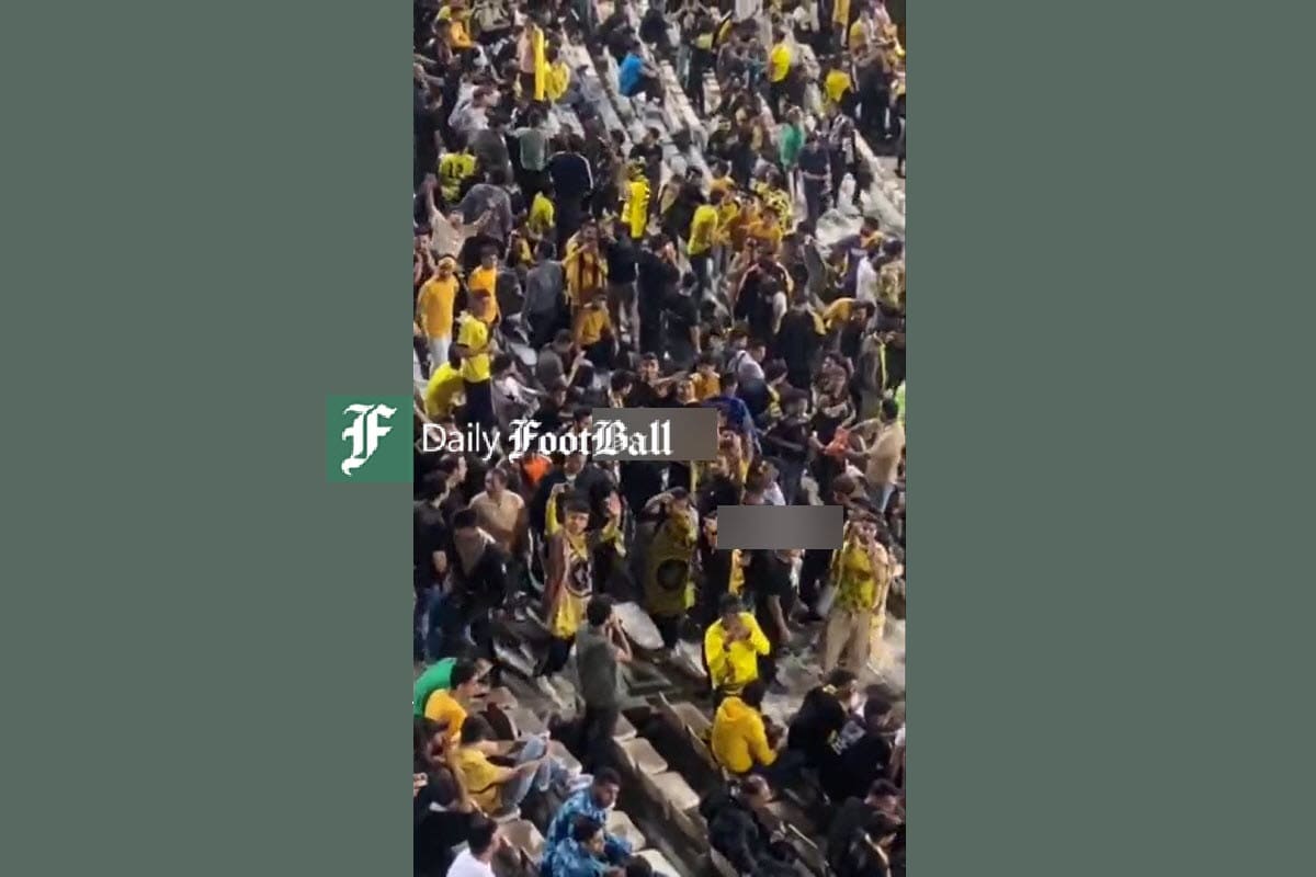 فیلم| رفتارهای زشت و زننده تماشاگران سپاهان با زنان پرسپولیسی فیلم| رفتارهای زشت و زننده تماشاگران سپاهان با زنان پرسپولیسی | دیلی فوتبال