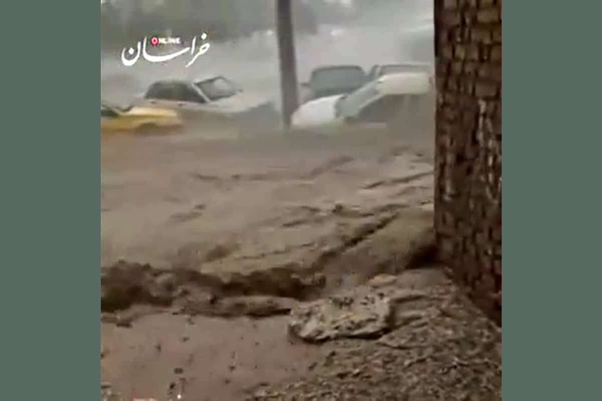 فیلم| اظهارات عجیب رئیس مدیریت بحران شهرداری مشهد درباره سیل | دیلی فوتبال