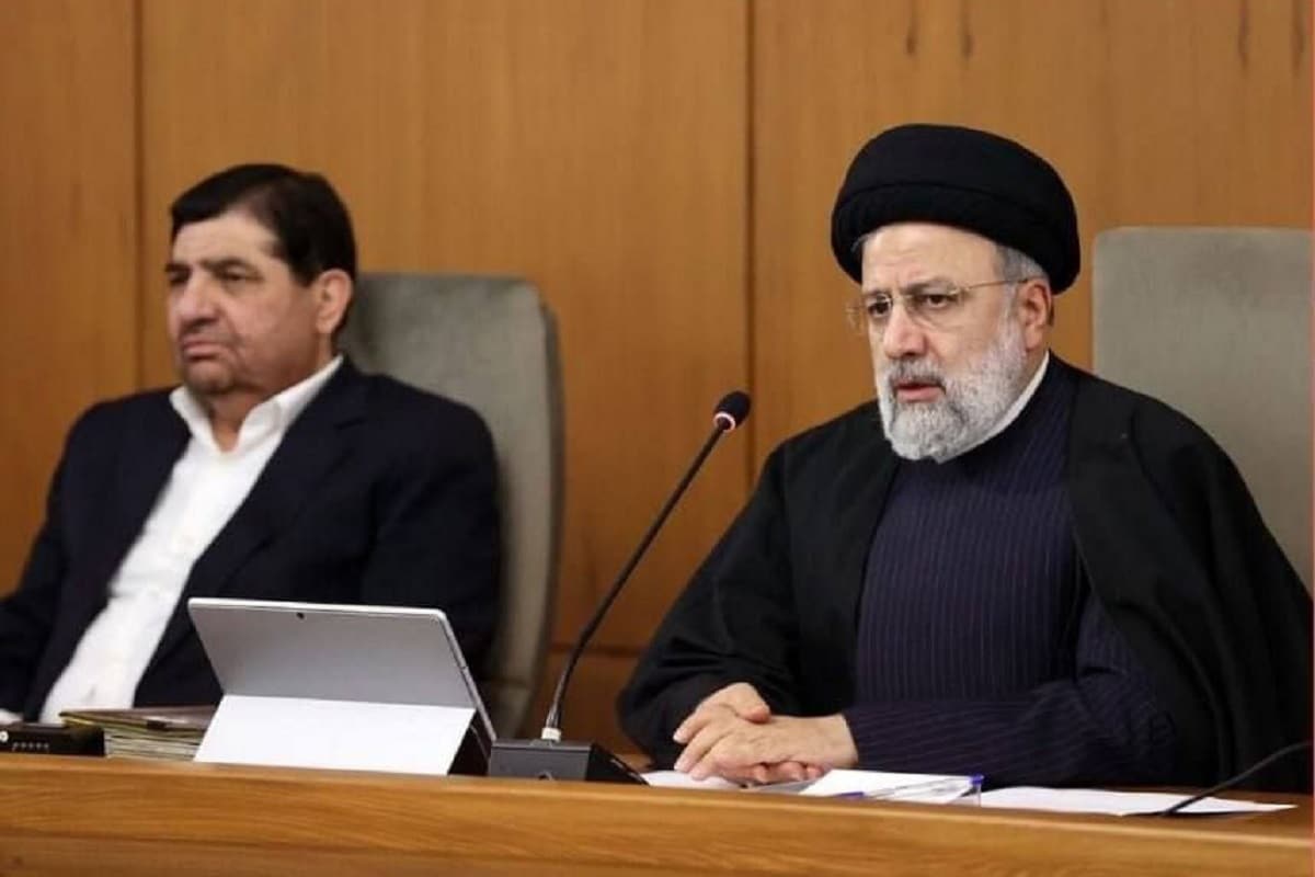 اصل 131 قانون اساسی درباره فوت رئیس جمهور چه می گوید؟ اصل 131 قانون اساسی درباره فوت رئیس جمهور چه می گوید؟ | دیلی فوتبال