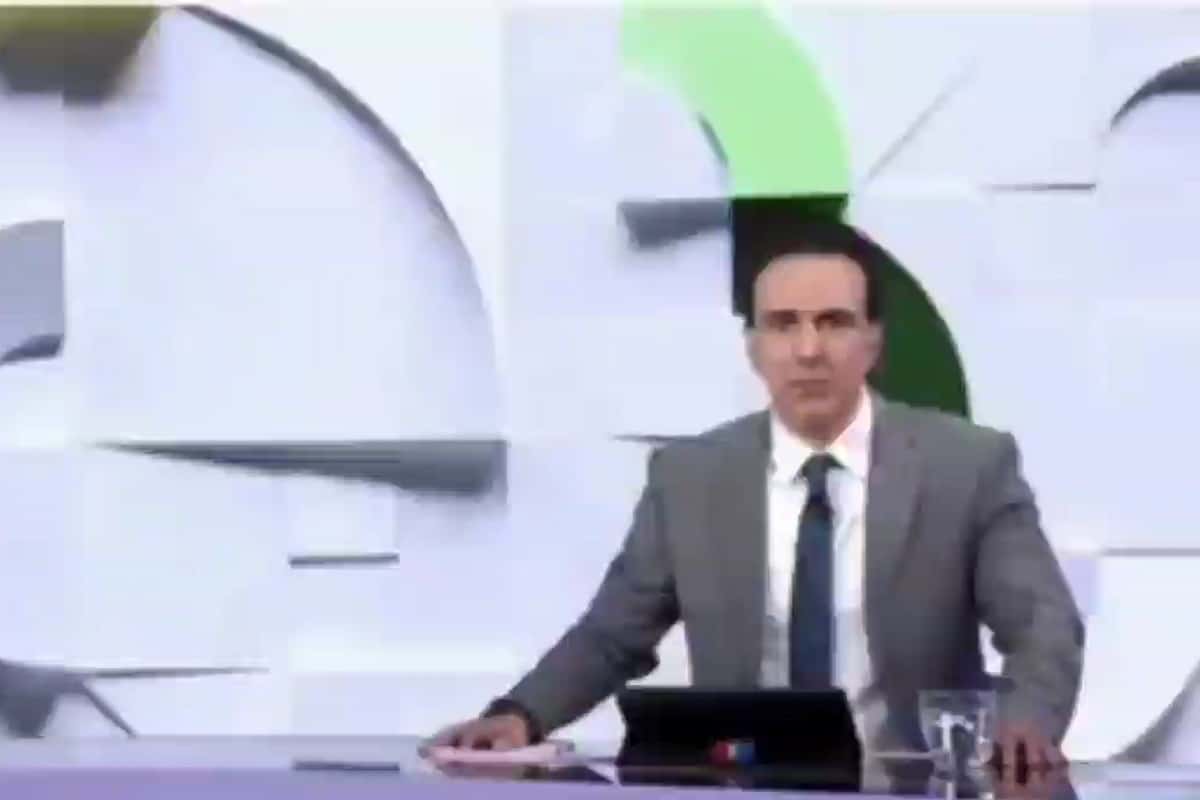 فیلم| عصبانیت مزدک میرزایی از حضور ورزشکاران و فوتبالیست ها در مراسم شهید رئیسی فیلم| عصبانیت مزدک میرزایی از حضور ورزشکاران و فوتبالیست ها در مراسم شهید رئیسی | دیلی فوتبال