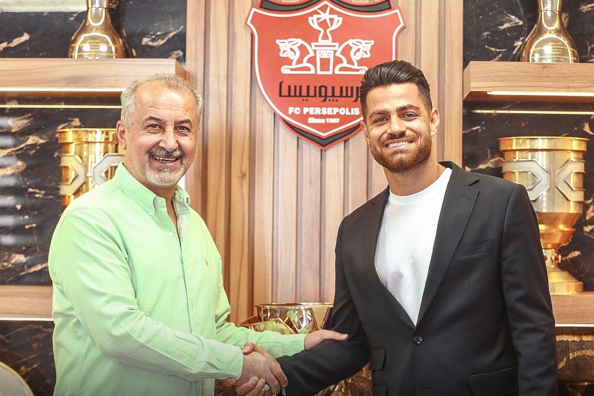 تمدید قرارداد مرتضی پورعلی گنجی با پرسپولیس تا 1404 تمدید قرارداد مرتضی پورعلی گنجی با پرسپولیس تا 1404 | دیلی فوتبال