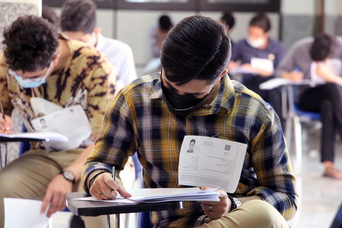 فیلم| هشدار به کنکوری ها؛ مراقب باشید به جای دانشگاه بازداشتگاه نروید! فیلم| هشدار به کنکوری ها؛ مراقب باشید به جای دانشگاه بازداشتگاه نروید! | دیلی فوتبال