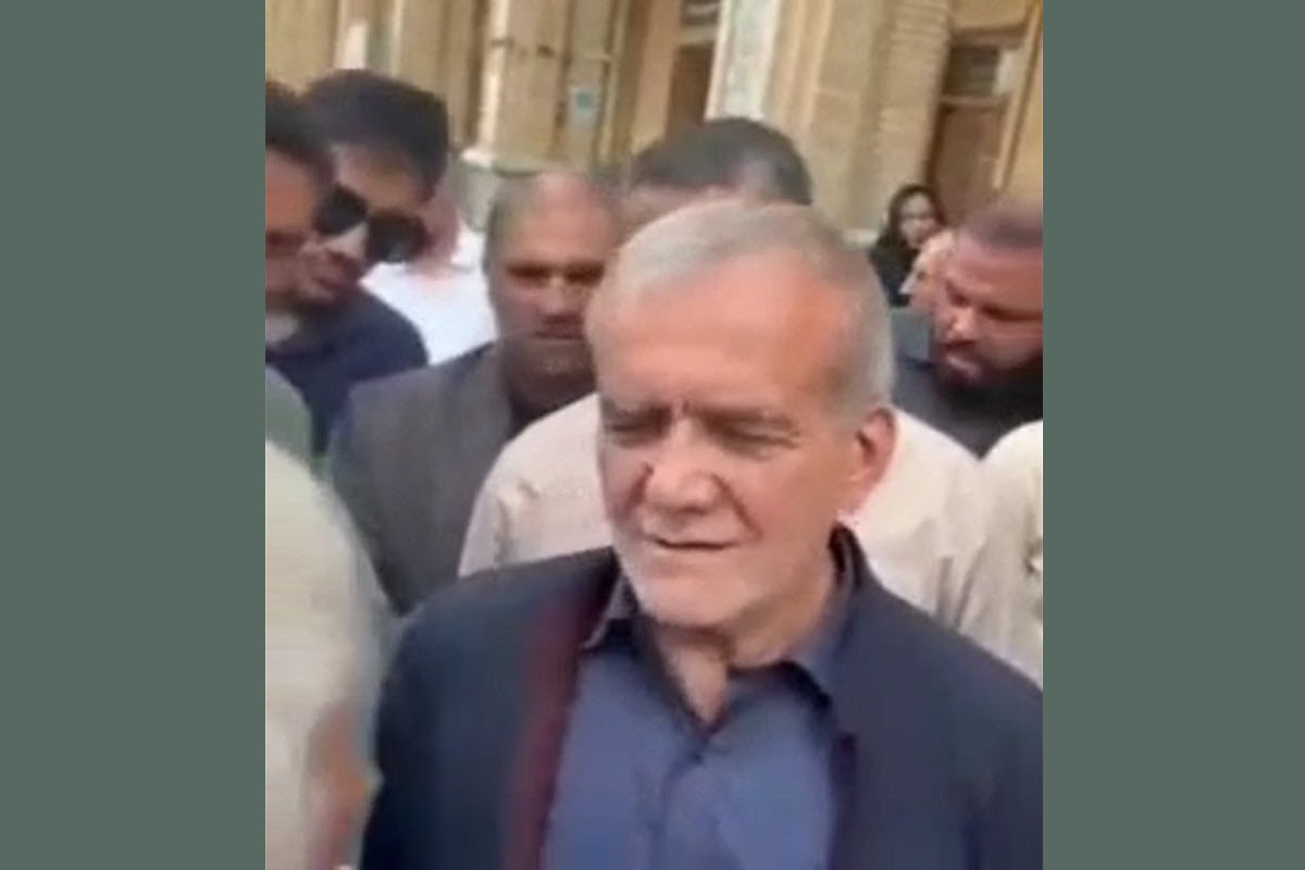 فیلم| واکنش مسعود پزشکیان به درخواست برای برخورد با دختران بدحجاب فیلم| واکنش مسعود پزشکیان به درخواست برای برخورد با دختران بدحجاب | دیلی فوتبال